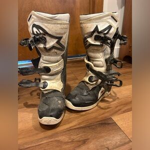 Youth Alpinestars Tech 3s